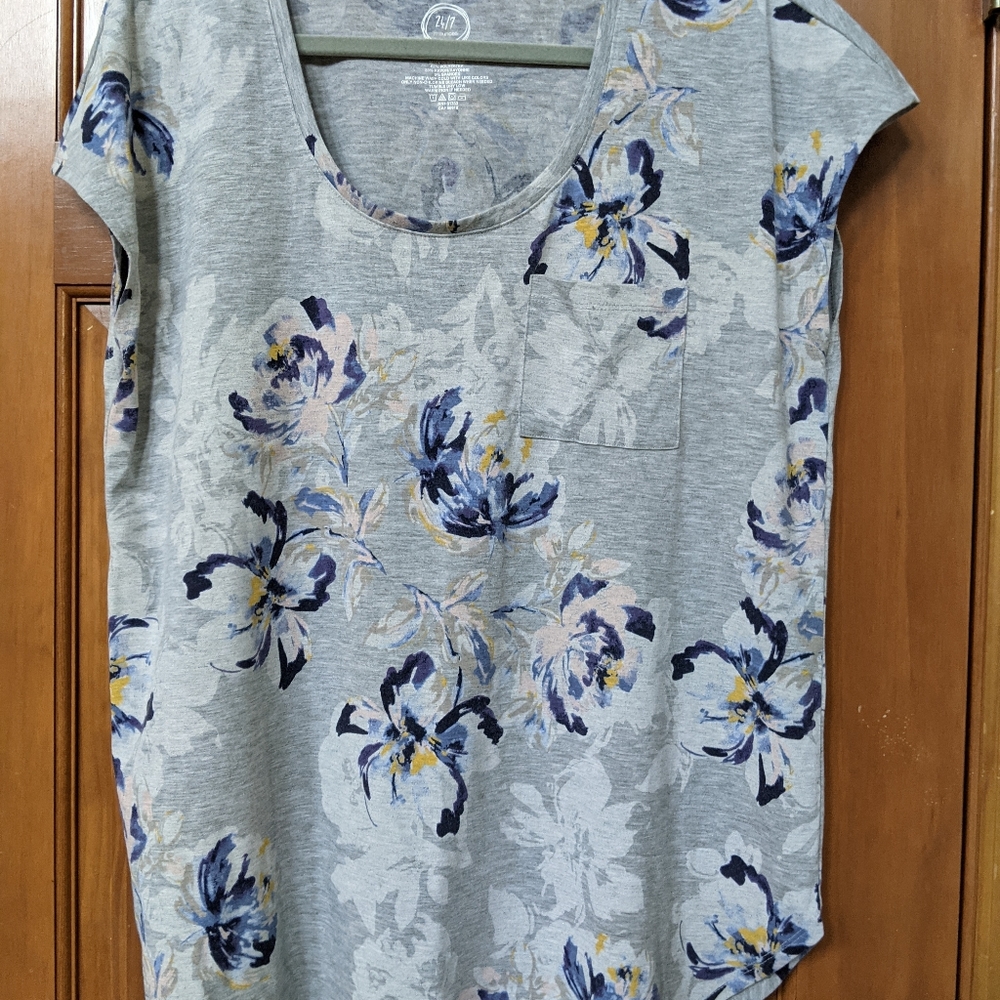 Maurices floral tunic top